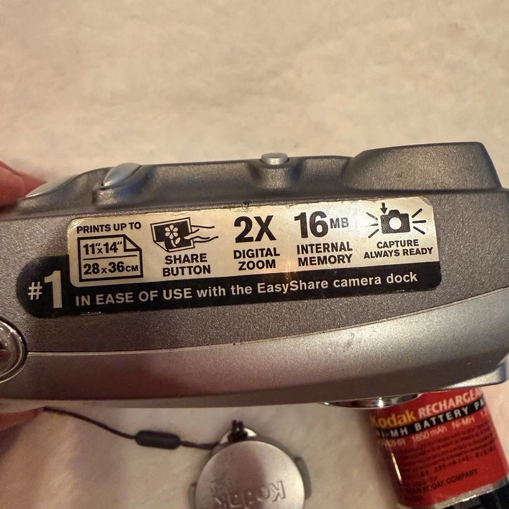 Kodak EasyShare CX4300 3.2MP Compact Digital‎ Camera Silver Tested READ